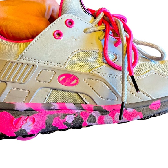Girls Original Heelys Sneakers Pink & Grey - Picture 2 of 9
